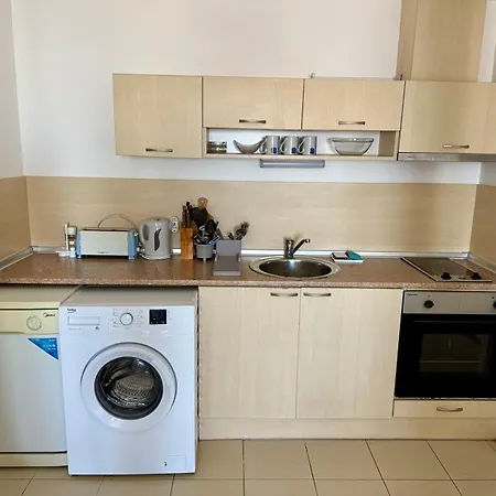 Joanne Апартамент *