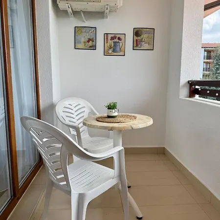 Joanne Apartment Rogachevo